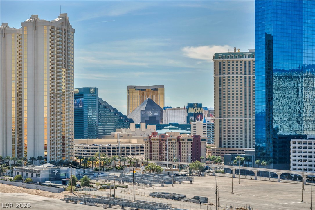 Photo 43 of 68, 211 E Flamingo Road #1103