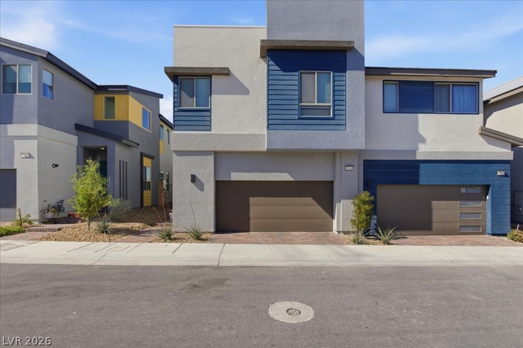 Photo 2 of 2555 Campaldo Street