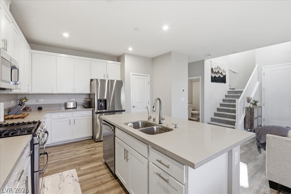 Photo 9 of 34, 2555 Campaldo Street