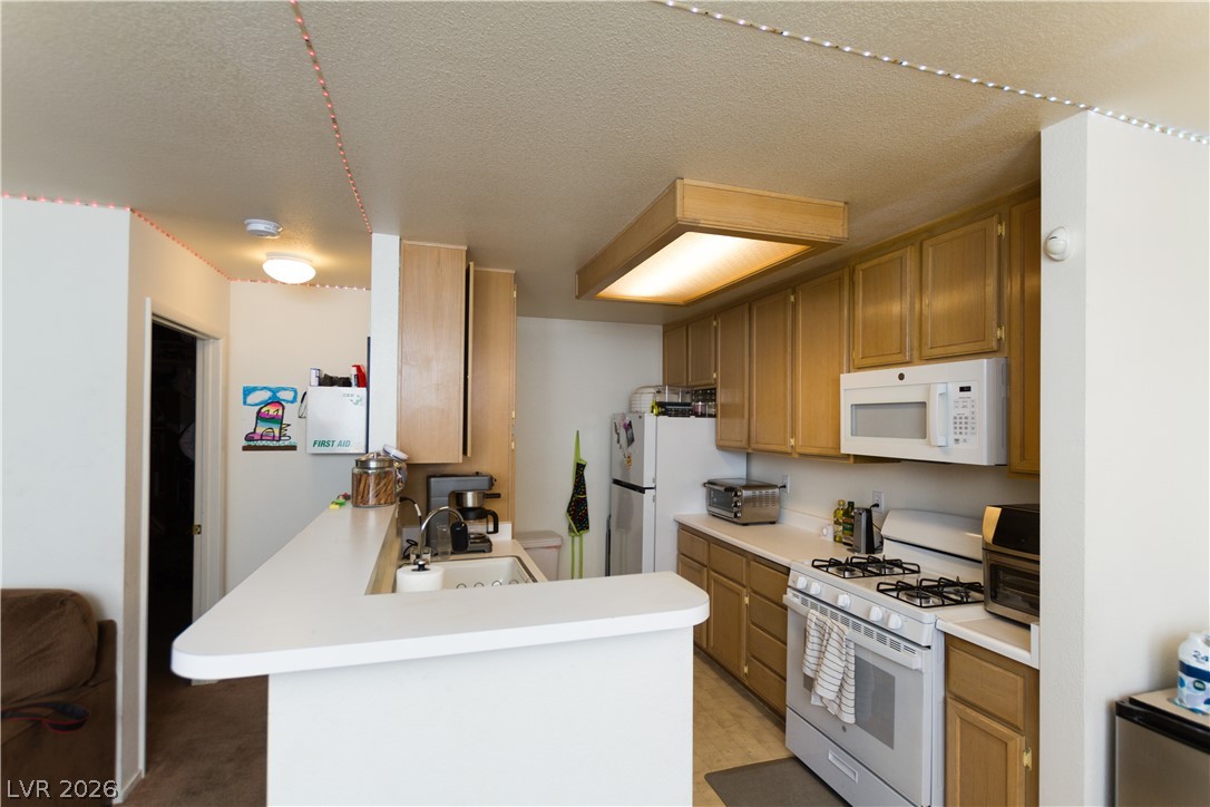 Photo 74 of 99, 4861 S Torrey Pines Drive #106