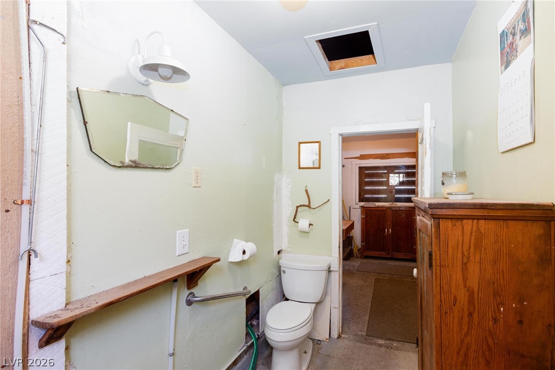 Photo 9 of 27, 4430 Aspen Avenue