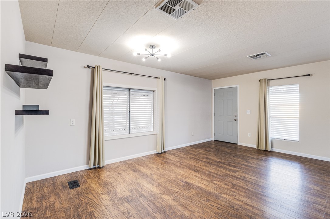 Photo 7 of 40, 4557 Royal Ridge Boulevard