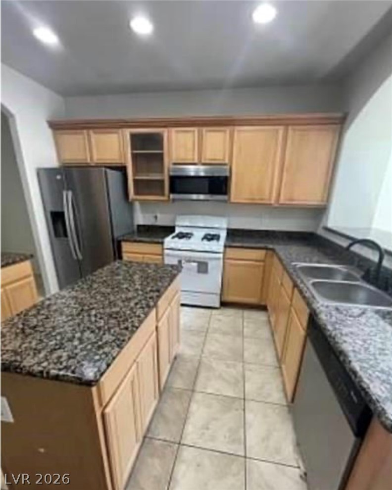 Photo 5 of 1209 Equator Avenue