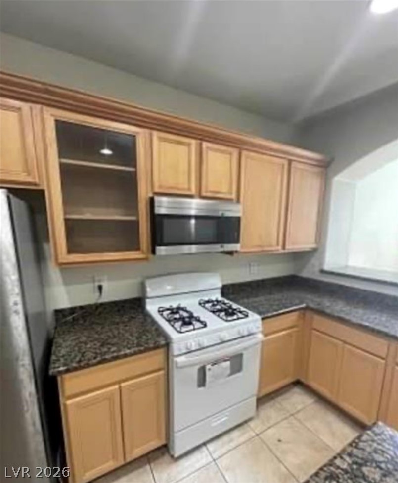 Photo 9 of 36, 1209 Equator Avenue