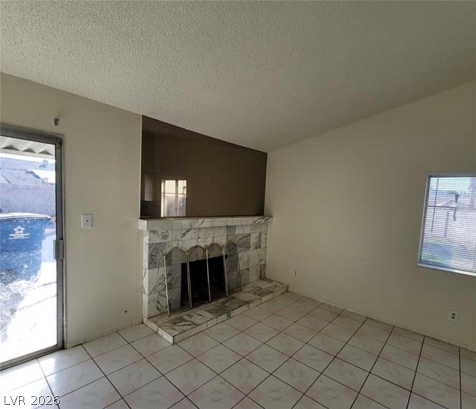 Photo 10 of 26, 1673 Caliente Court