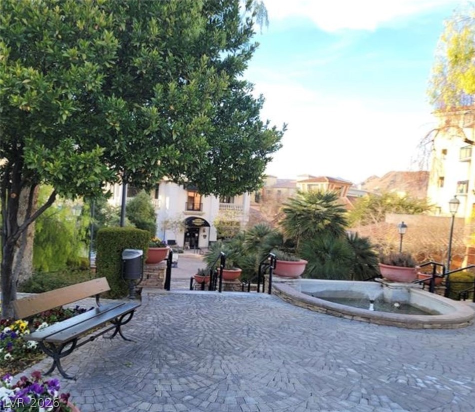 Photo 3 of 30 Strada Di Villaggio #631