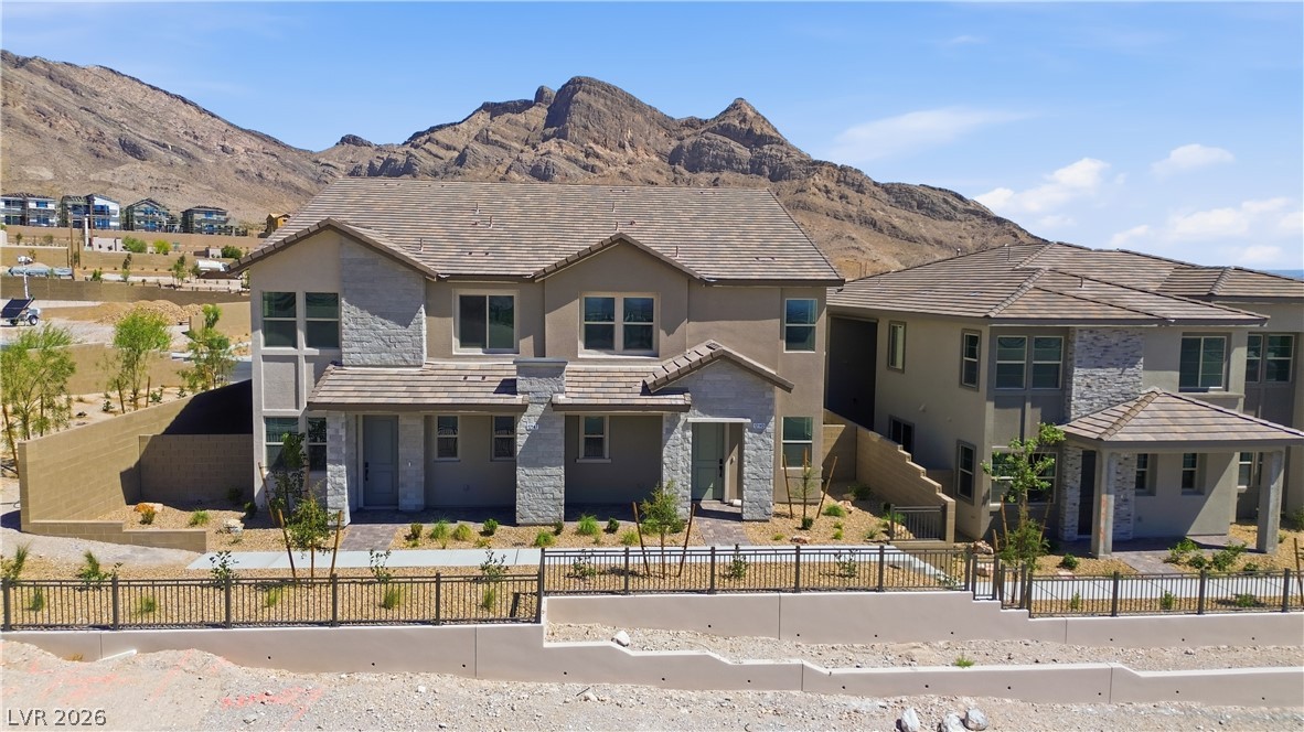12143 Red Iris Ave, Las Vegas 89138