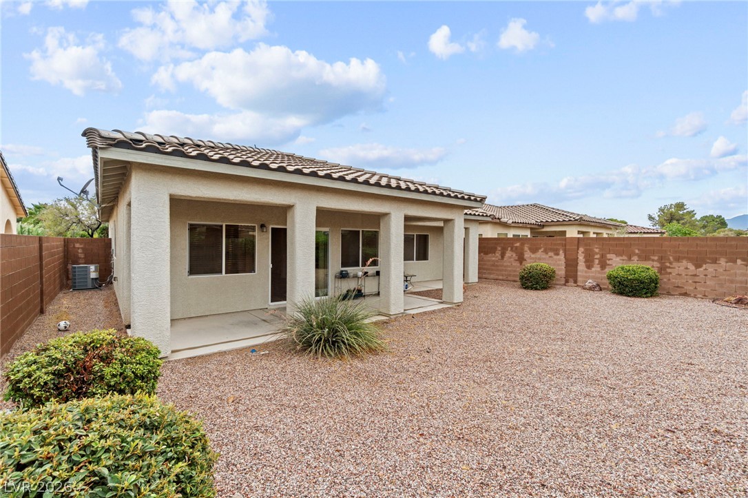 Photo 7 of 42, 4761 Leone Avenue