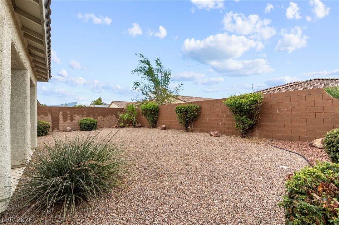 Photo 10 of 42, 4761 Leone Avenue