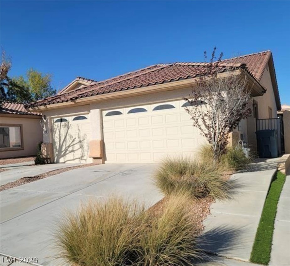 Photo 2 of 5718 San Florentine Avenue