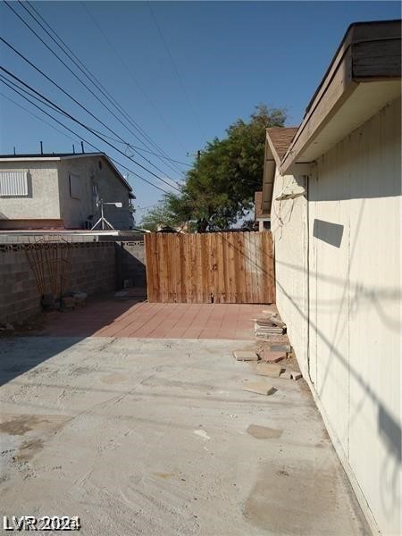 Photo 63 of 68, 1929 Evelyn Avenue