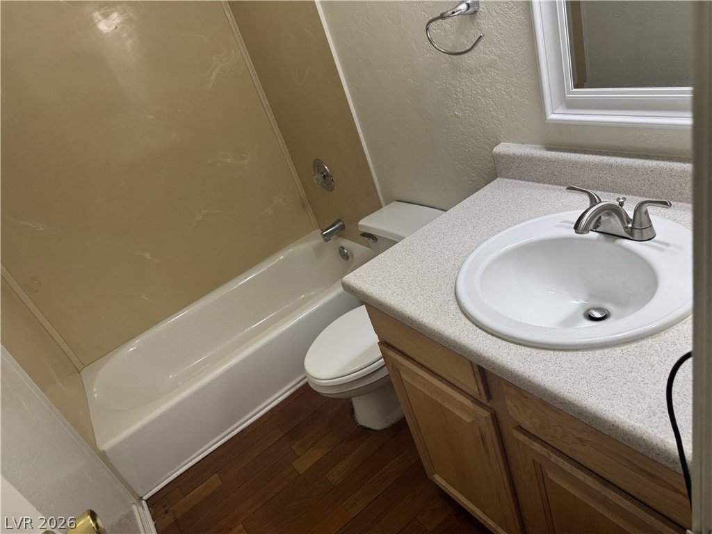Photo 9 of 12, 3942 Palos Verdes Street