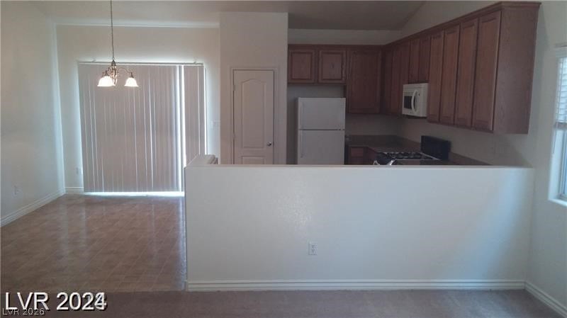 Photo 9 of 23, 5116 Blue Rose Street