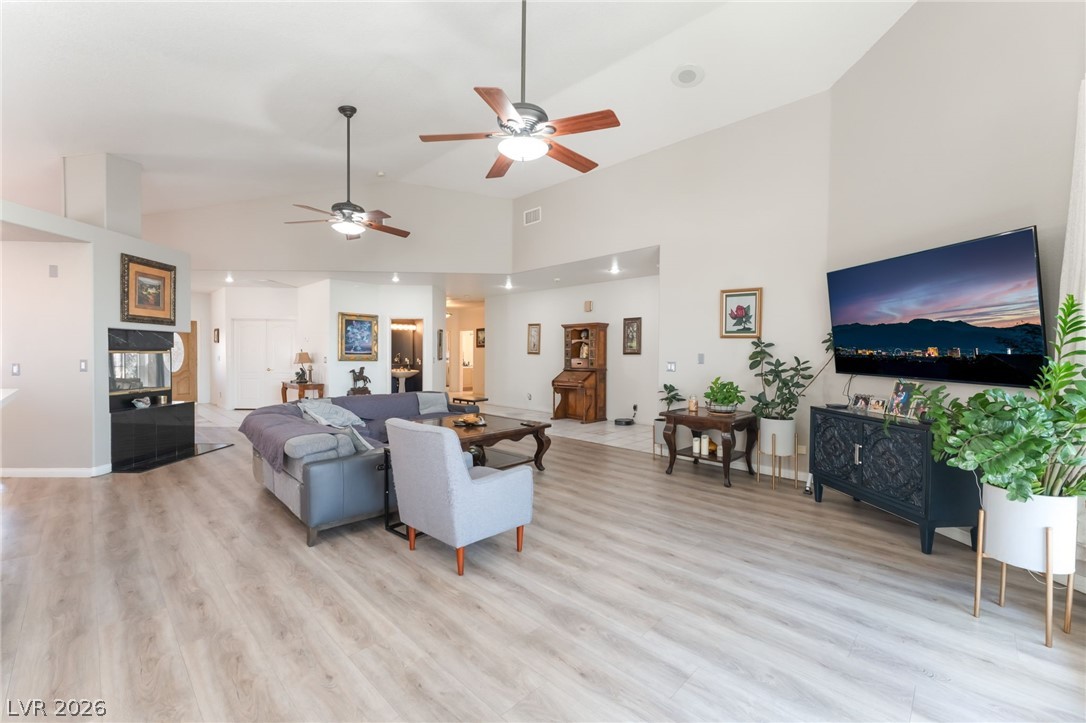 Photo 16 of 52, 8048 Marbella Circle