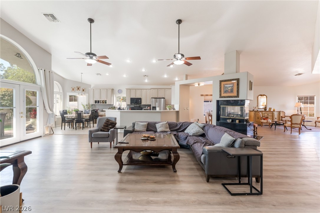 Photo 18 of 52, 8048 Marbella Circle