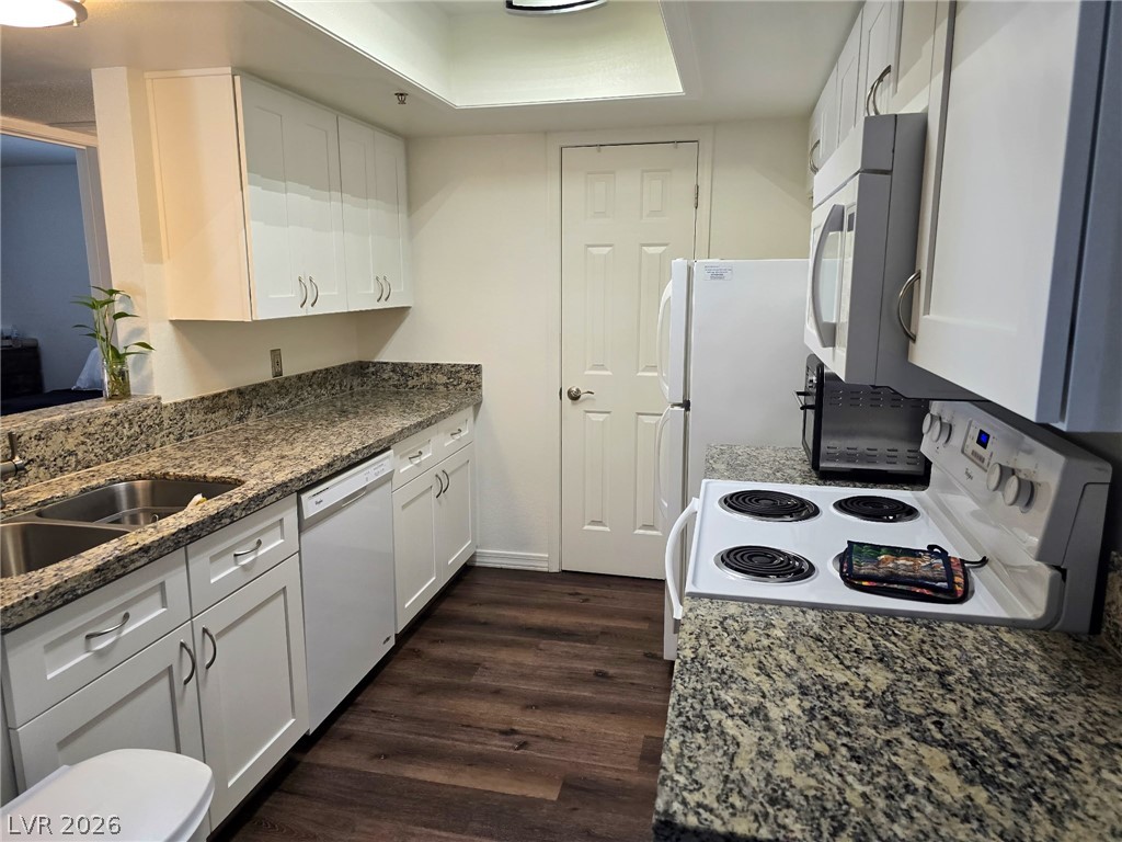 Photo 7 of 16, 3550 Bay Sands Drive #2057