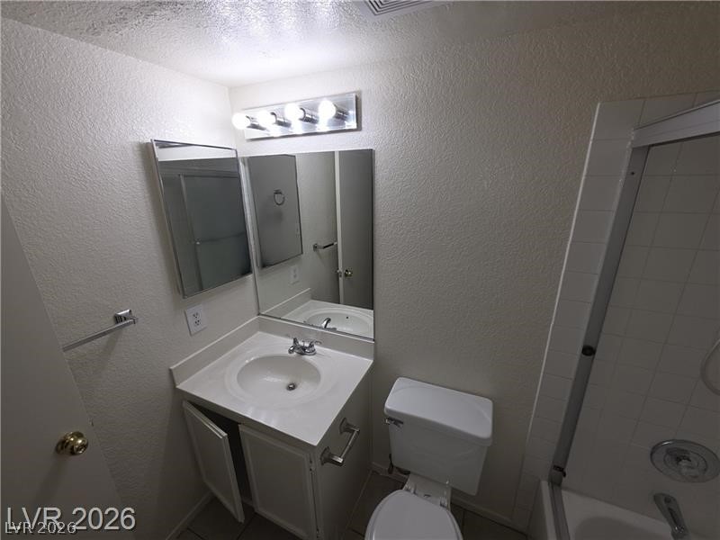 Photo 15 of 27, 2724 Otter Creek Court #101