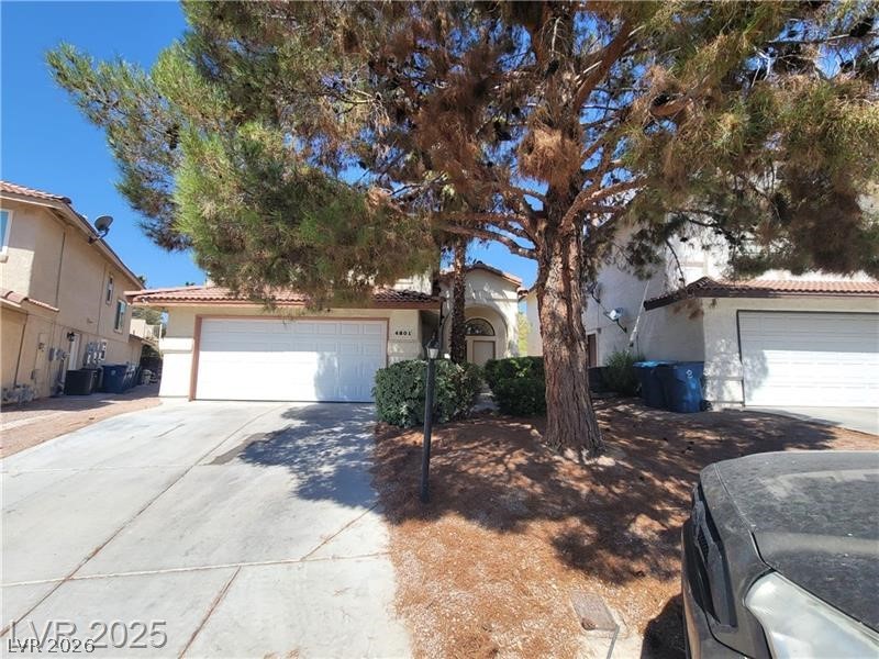 Photo 3 of 4801 Fiesta Lakes Street