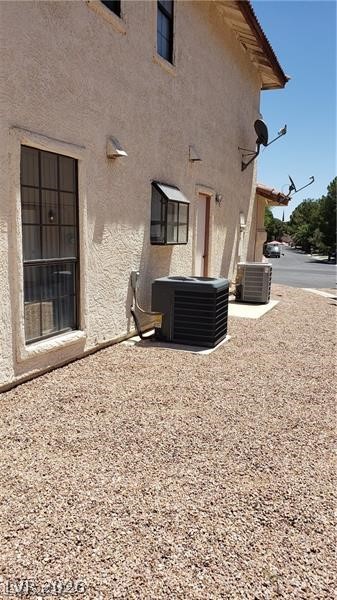 Photo 7 of 40, 4801 Fiesta Lakes Street