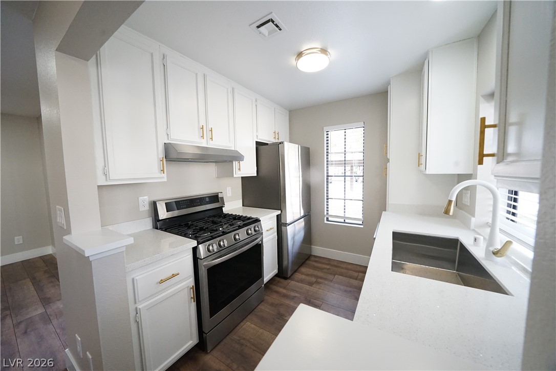 Photo 6 of 13, 4729 Nara Vista Way #102