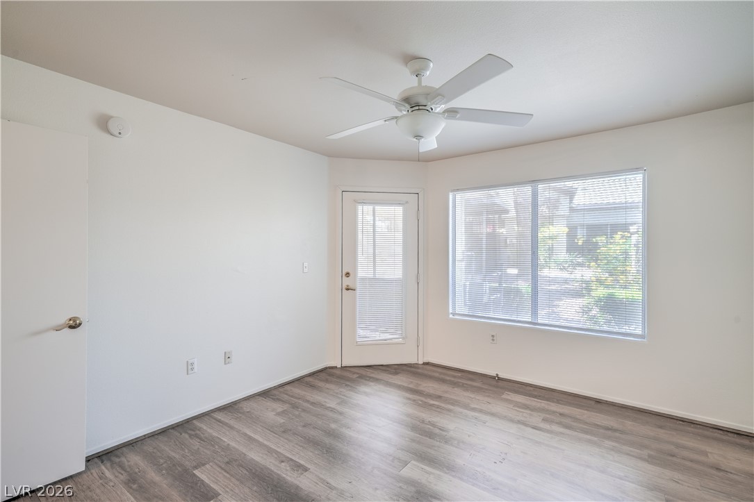 Photo 16 of 26, 5710 E Tropicana Avenue #1017