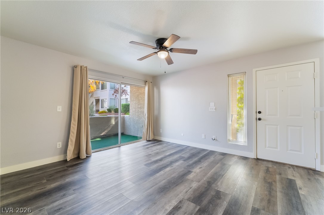Photo 7 of 35, 3160 Tarpon Drive #102