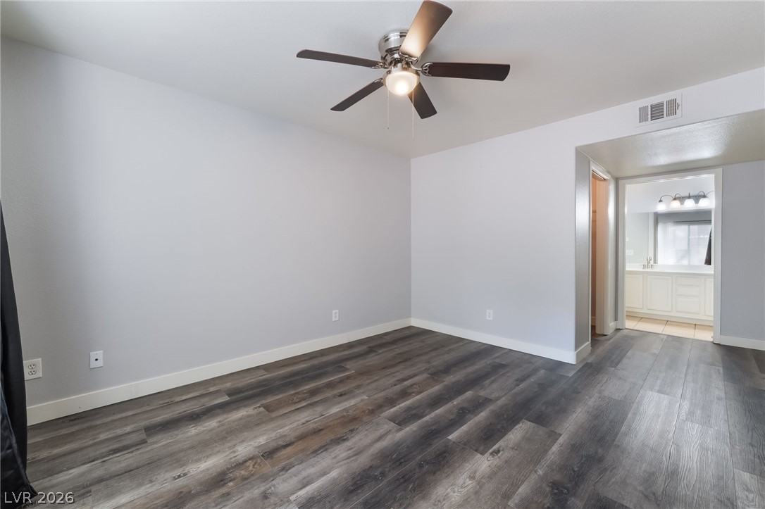 Photo 17 of 35, 3160 Tarpon Drive #102