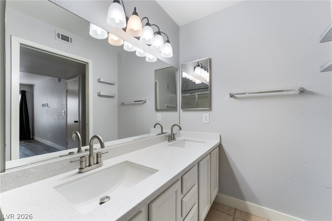Photo 22 of 35, 3160 Tarpon Drive #102