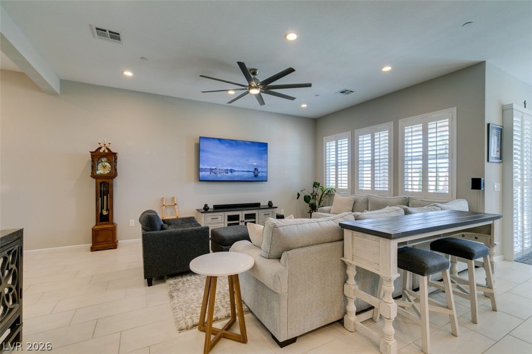 Photo 9 of 42, 9028 Skye Treeline Street