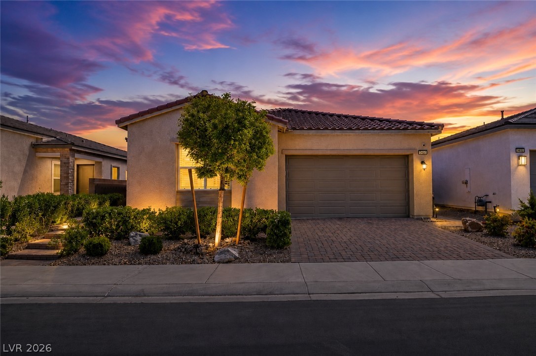 9028 Skye Treeline Street, Las Vegas 89166