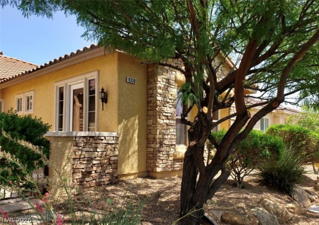 Photo 4 of 9338 Wilderness Glen Avenue