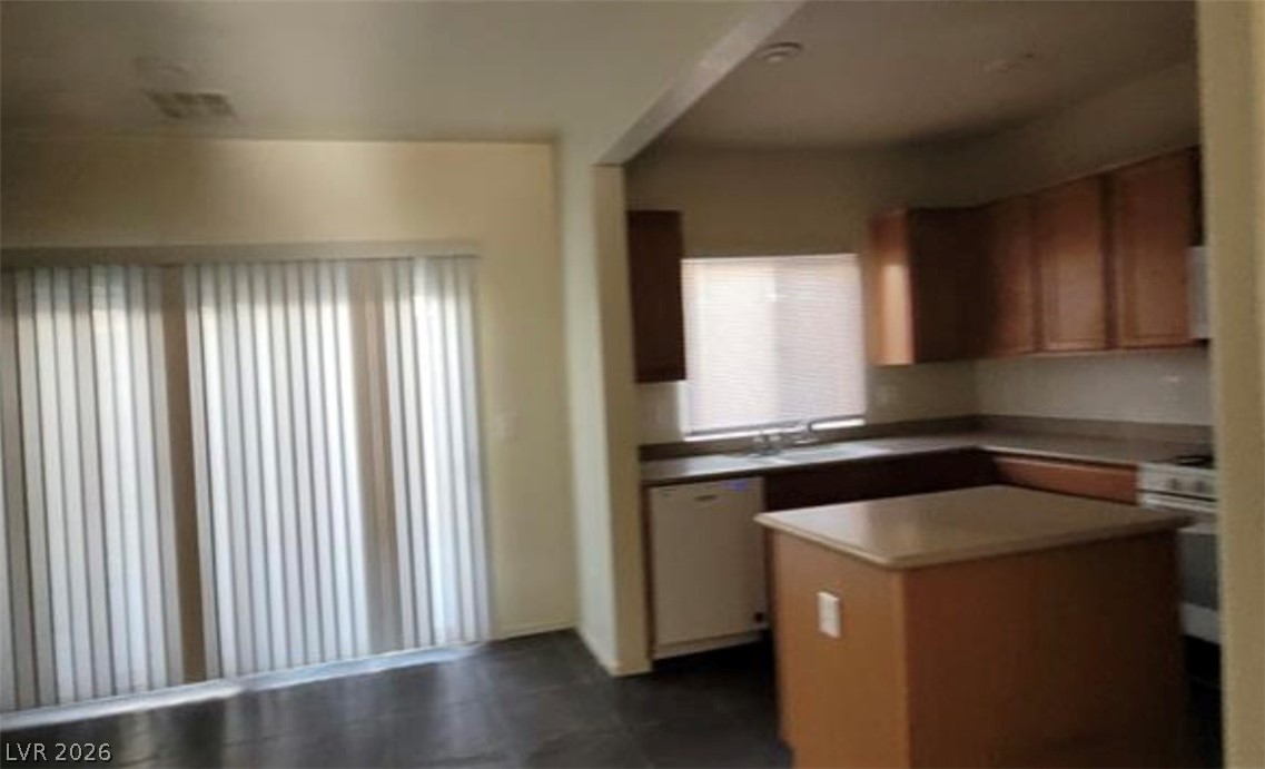 Photo 10 of 25, 8768 Charm Canyon Avenue