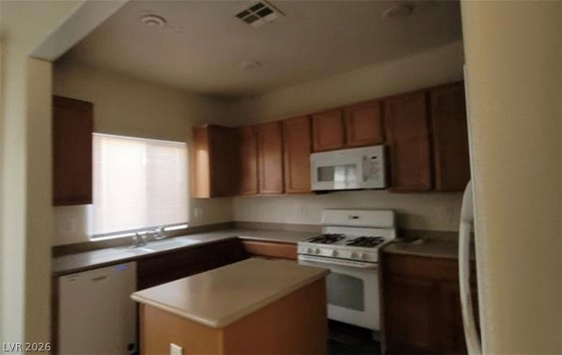 Photo 11 of 25, 8768 Charm Canyon Avenue