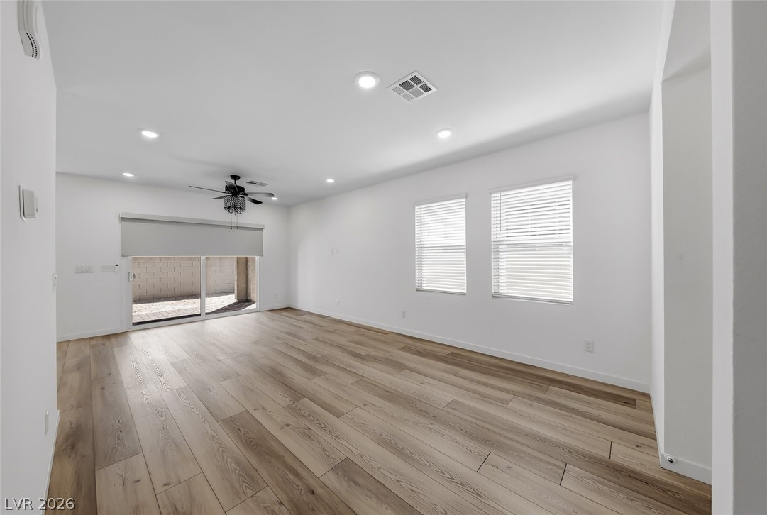 Photo 7 of 40, 8335 Meridian Ridge Avenue