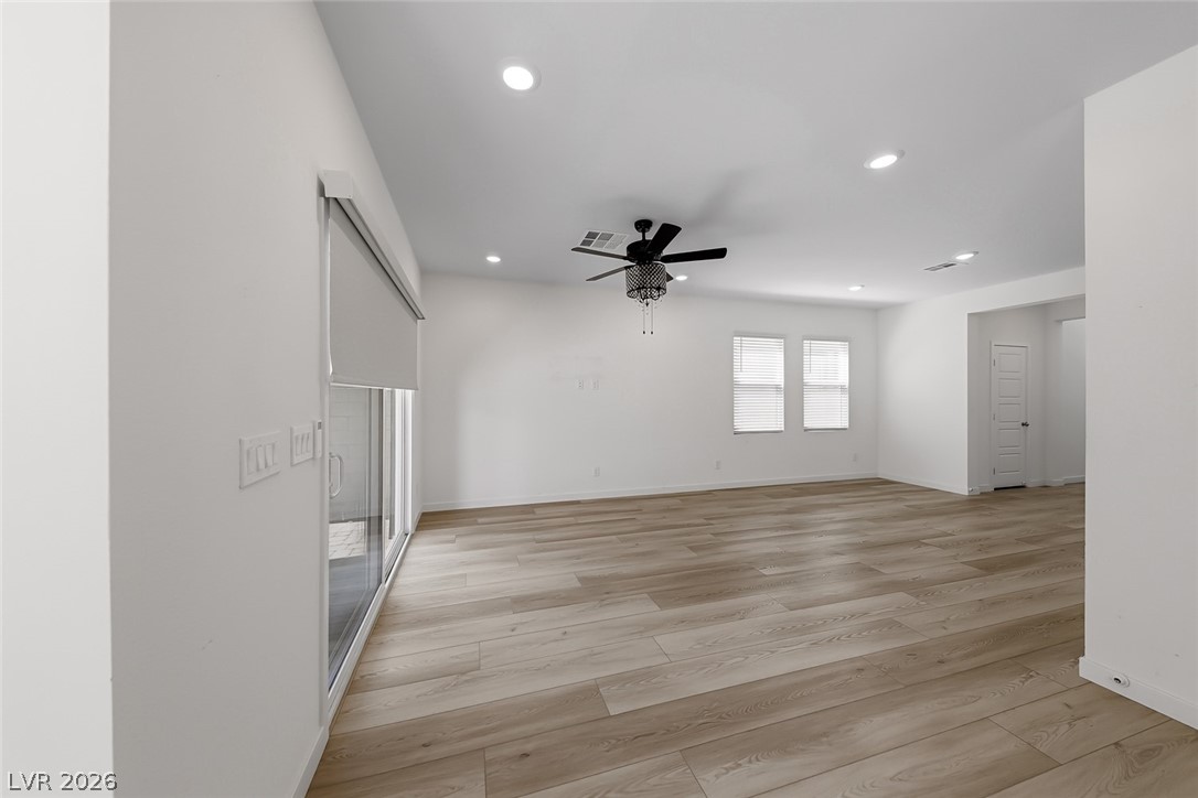Photo 8 of 40, 8335 Meridian Ridge Avenue