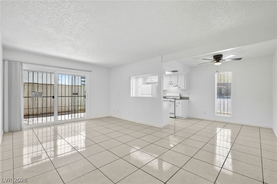 Photo 4 of 1405 Vegas Valley Drive #281