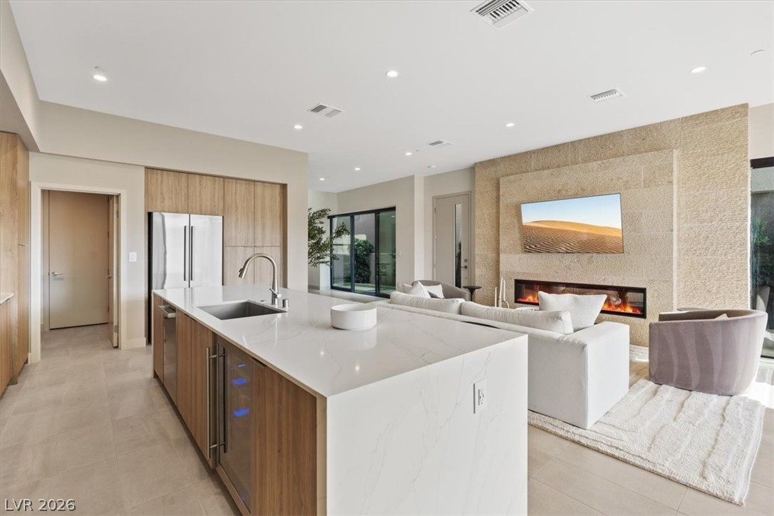 Photo 8 of 34, 40 Heron Harbour Drive