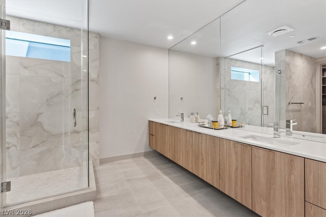 Photo 18 of 34, 40 Heron Harbour Drive