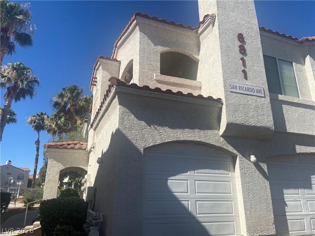 6811 San Ricardo Avenue #101, Las Vegas 89146