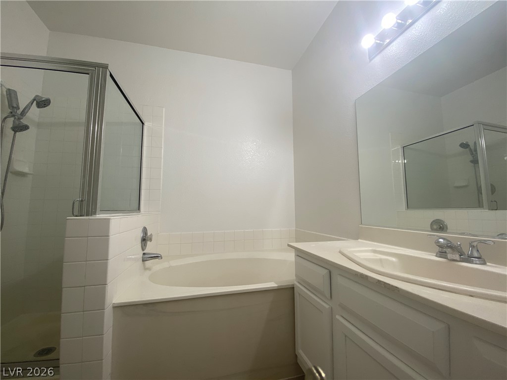 Photo 13 of 19, 6811 San Ricardo Avenue #101