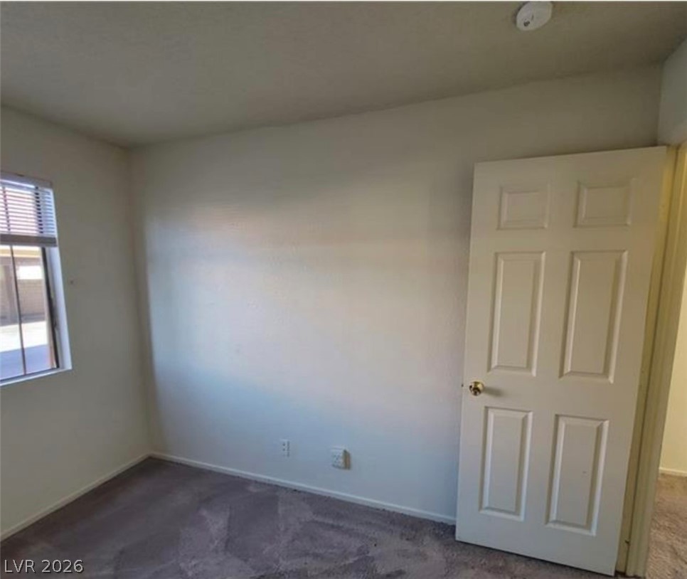 Photo 17 of 37, 4300 N Lamont Street #232