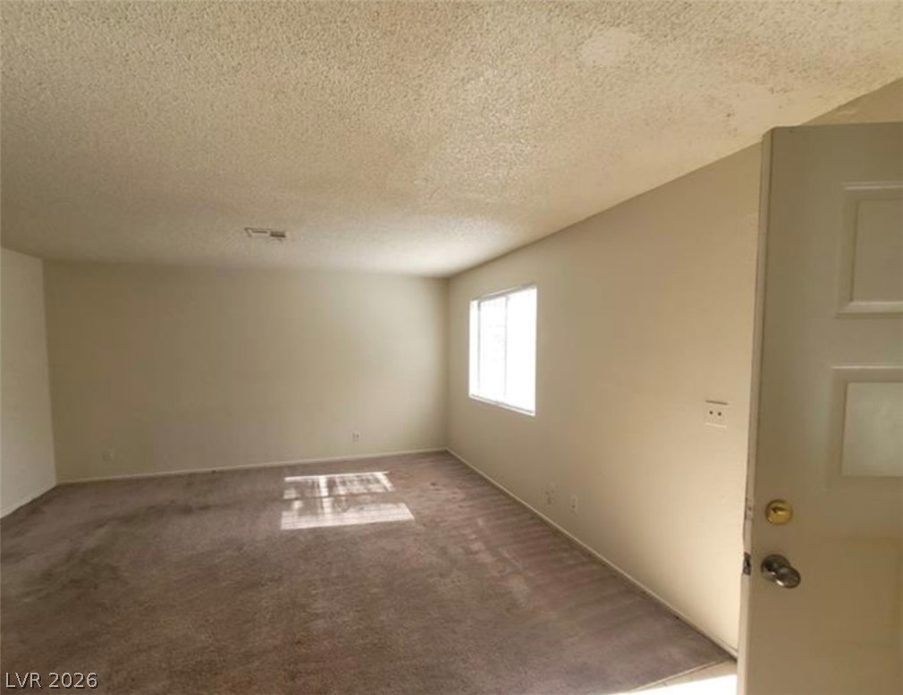 Photo 25 of 37, 4300 N Lamont Street #232