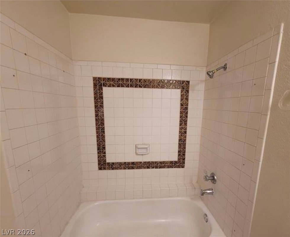 Photo 31 of 37, 4300 N Lamont Street #232