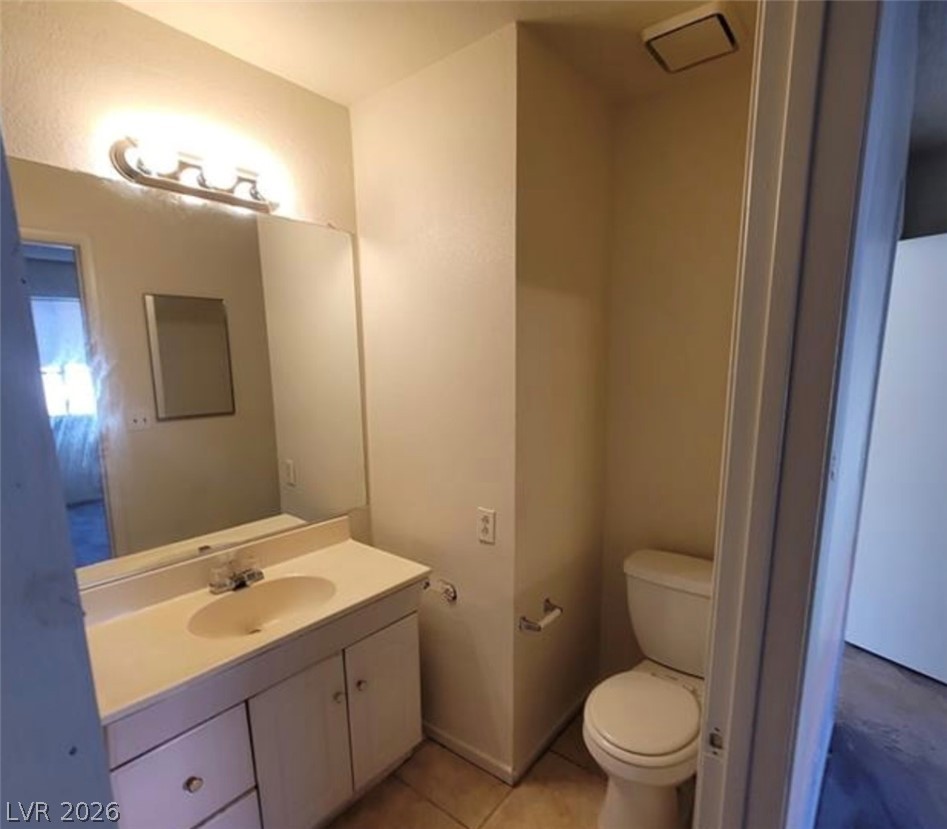 Photo 34 of 37, 4300 N Lamont Street #232