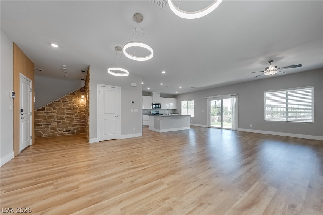 Photo 4 of 4528 Pointleaf Street