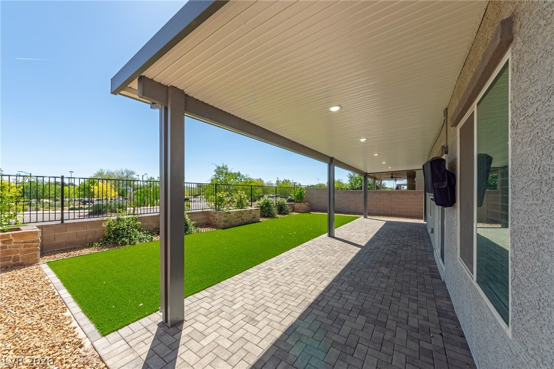 Photo 11 of 49, 4528 Pointleaf Street