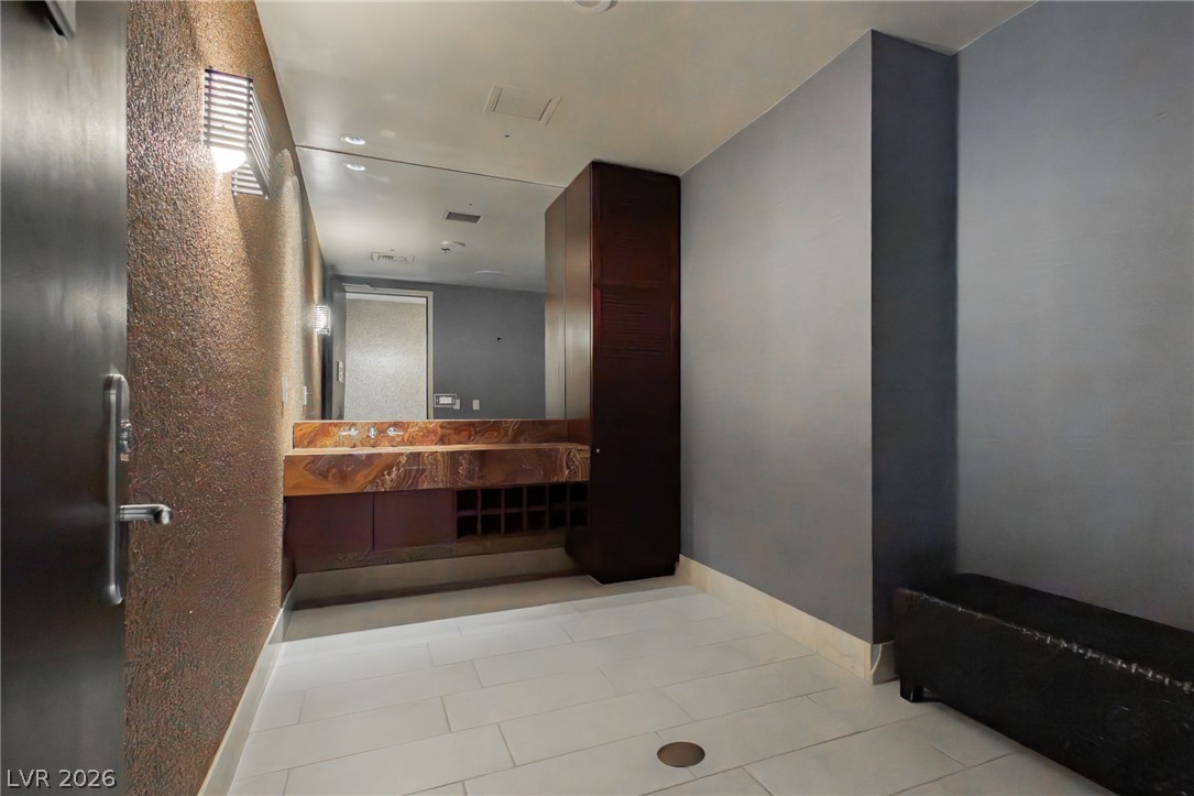 Photo 23 of 45, 4575 Dean Martin Drive #2312