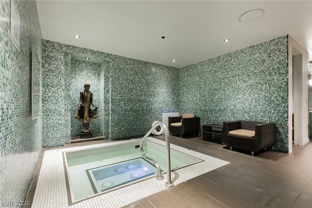 Photo 26 of 45, 4575 Dean Martin Drive #2312