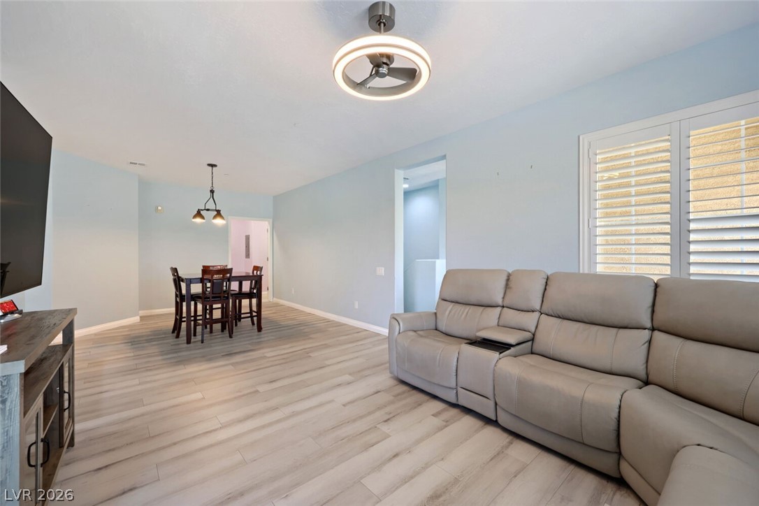 Photo 13 of 53, 6868 Sky Pointe Drive #2064