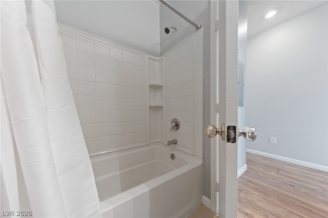 Photo 11 of 17, 9121 Ripple Ridge Avenue #101
